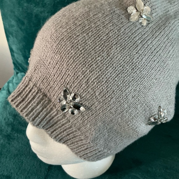 Nice Betsy Johnson beanie 🌟🌟🌟 - Picture 4 of 6